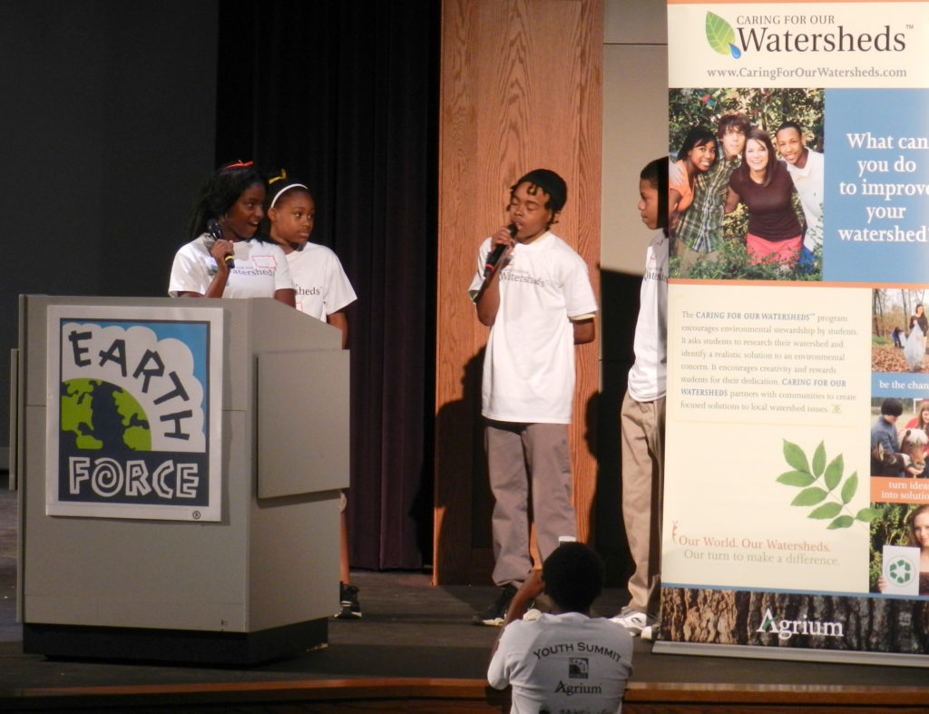 Students from Jefferson Middle School in Washington DC present their CFW project. Photo|Earth Force